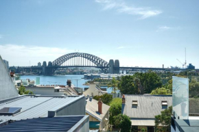 Retreat on Darling - Harbour Views 3 Bed, Sydney